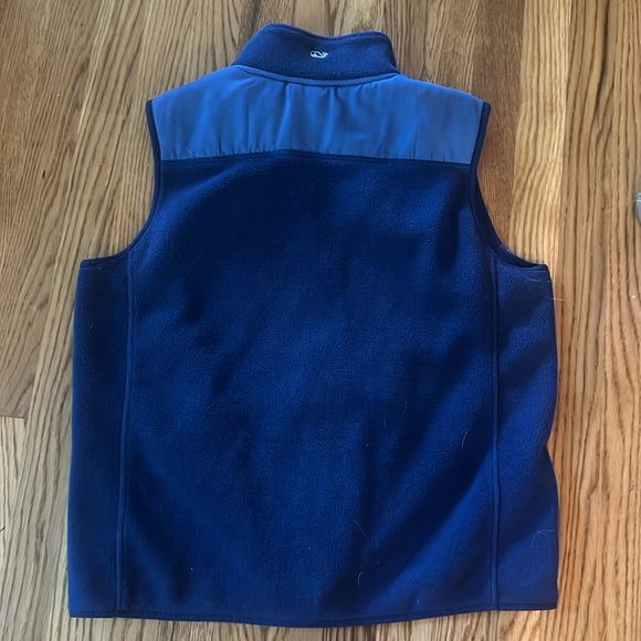 Vineyard Vines fleece vest - Picture 7 of 10